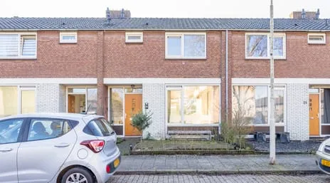 Tussenwoning te koop: Overhagenstraat 26, Over het Lange Water Arnhem