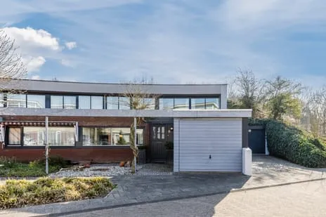 Hoekwoning te koop: Overlangelstraat 8, Dongewijk Noord Tilburg