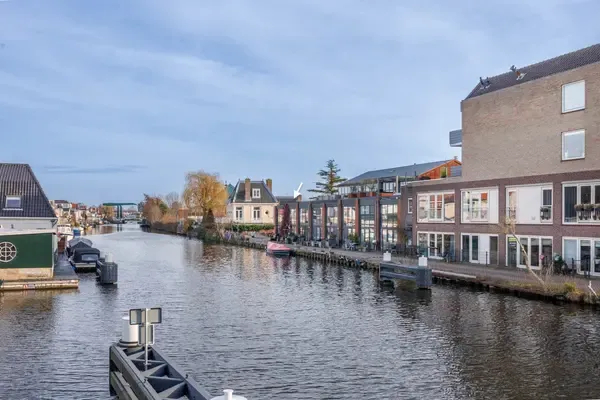 Tussenwoning te koop: Overrijn 18G, De Waard Leiden