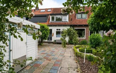 Tussenwoning te koop: Overschiese Kleiweg 21, Zestienhoven Rotterdam