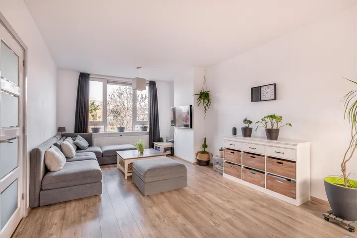 Appartement te koop: Overschiesestraat 48A, Singelkwartier Schiedam
