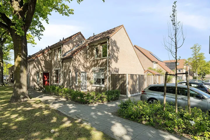 Hoekwoning te koop: Overspoor 78, Annabuurt en Suytkade Helmond