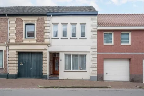 Tussenwoning te koop: Overstraat 10, Munstergeleen Munstergeleen