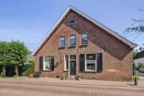 Twee-onder-één-kap te koop: Overstraat 43A, Amerongen-Dorp Amerongen