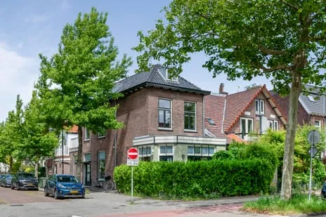 Hoekwoning te koop: Overtonstraat 2A, Burgemeesterskwartier Haarlem
