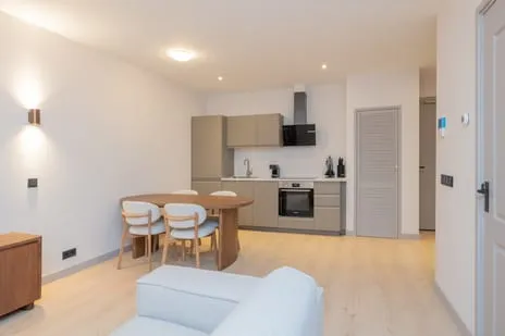 Studio te koop: Overtoom 461-2A, Vondelparkbuurt-West Amsterdam