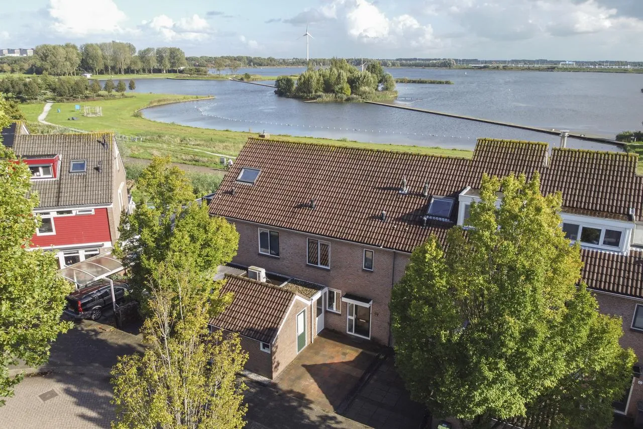 Tussenwoning te koop: Overweg 155, Ouderkerk Aan De Amstel