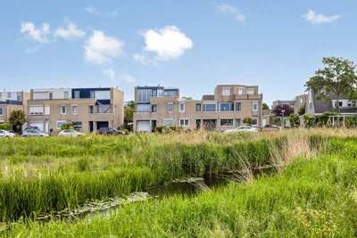 Tussenwoning te koop: P. Boorsmastraat 4, Westerwatering Noord Zaandam