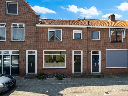 Terraced house for sale: P.C. Bothstraat 9, Ouwe Gouwe Gouda