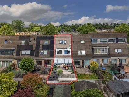 Tussenwoning te koop: P.J.H. Cuypersstraat 22, Bouwmeesterbuurt West Almere