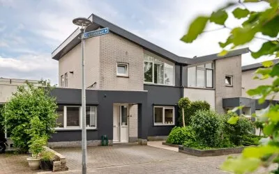 Tussenwoning te koop: P. Oosterleestraat 17, Passewaaij-Noord-West Tiel