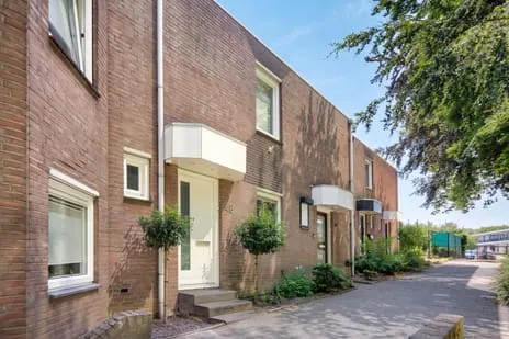Tussenwoning te koop: P. Petersstraat 48, Welten-Dorp Heerlen
