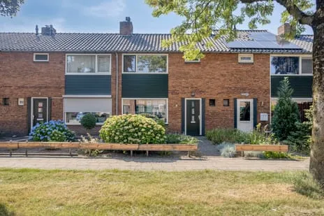 Tussenwoning te koop: P. Zeemanstraat 9, Eerbeekse Enk Eerbeek