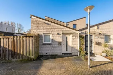 Tussenwoning te koop: P. Verhagenstraat 25, Bouwmeesterbuurt Oost Almere