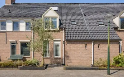 Tussenwoning te koop: P J Zweegersplein 9, Geldrop