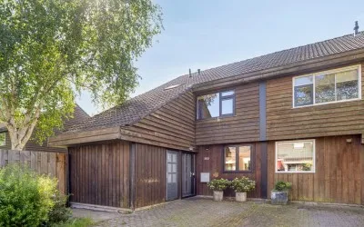 Tussenwoning te koop: Paardenweide 165, Risdam-Noord - Buurt 21 01 Zwaag