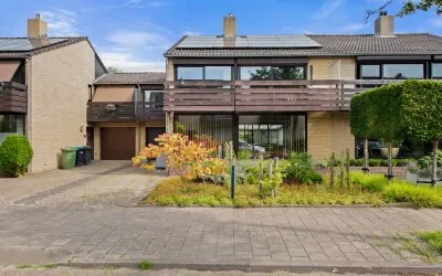 Tussenwoning te koop: Paasberglaan 26, Woenselse Heide Eindhoven
