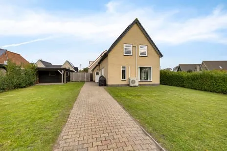 Vrijstaande woning te koop: Paasduinweg 6, Buren Buren (Fr)