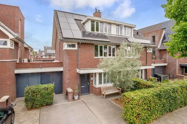 Tussenwoning te koop: Pablo Picassostraat 32, Rotterdam