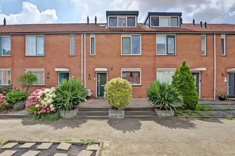 Terraced house for sale: Paganinistraat 8, Componistenbuurt-Midden Zwijndrecht