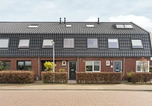 Tussenwoning te koop: Pakkebierhofstraat 8, Groot Holthuizen Zevenaar