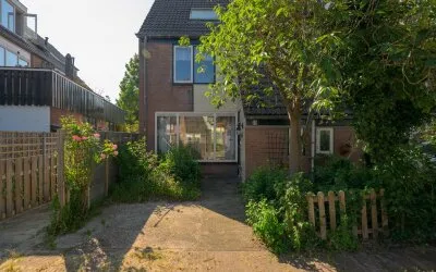 Hoekwoning te koop: Pal Maleterstraat 13, Hoge Mors Leiden