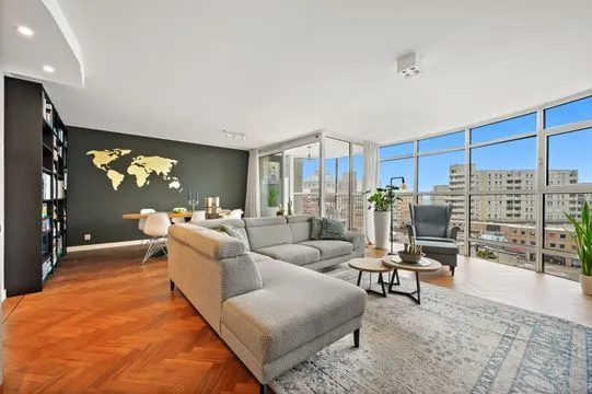 Appartement te koop: Palaceplein 157, 'S-Gravenhage