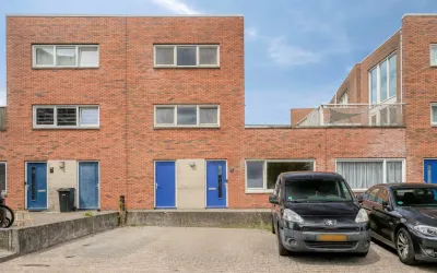 Tussenwoning te koop: Palembangweg 15, Indische Buurt West Almere