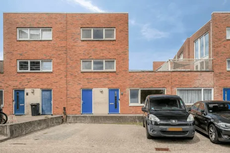 Tussenwoning te koop: Palembangweg 15, Indische Buurt West Almere