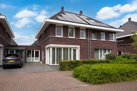 Tussenwoning te koop: Palfrenier 35, Waalwijk