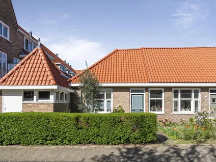 Hoekwoning te koop: Pallasstraat 1, Sterrenbuurt Haarlem