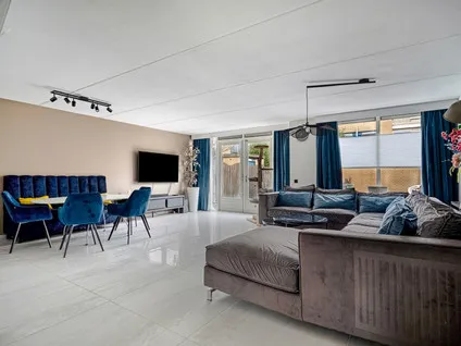 Tussenwoning te koop: Palmhout 8, Rokkeveen-West Zoetermeer