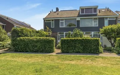 Hoekwoning te koop: Paltrokstraat 1, De Koog Uitgeest