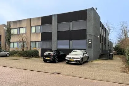 Twee-onder-één-kap te huur: Pampuslaan 15, Weesp