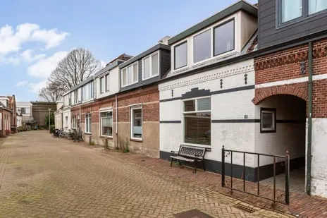 Tussenwoning te koop: Pannenbakkerijen 20, Schilderskwartier Woerden