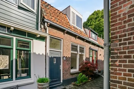Tussenwoning te koop: Pannenbakkerijen 33, Schilderskwartier Woerden