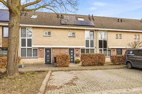 Tussenwoning te koop: Panterweg 30, Faunabuurt Noord Almere