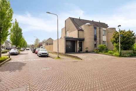 Hoekwoning te koop: Papaverzijde 26, Bloemenbuurt Swifterbant