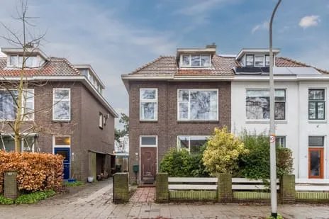 Hoekwoning te koop: Papelaan 22, Bloemenwijk Voorschoten
