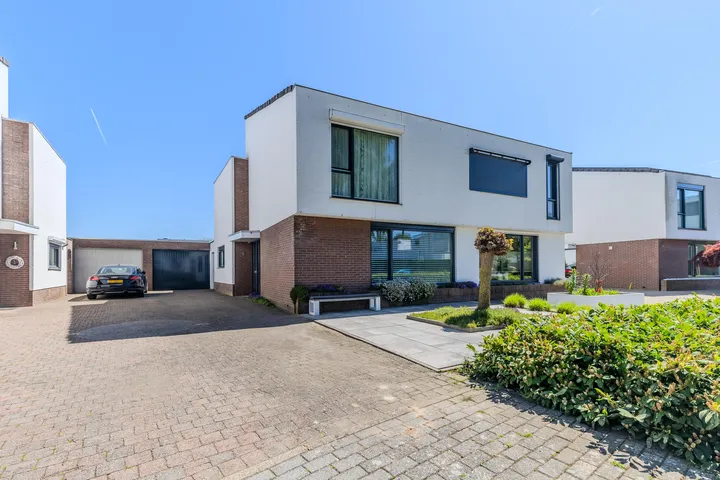 Twee-onder-één-kap te koop: Papendaalstraat 5, Dousberg-Hazendans Maastricht