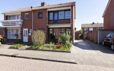 Twee-onder-één-kap te koop: Papendijk 37, Papendijk Groenlo