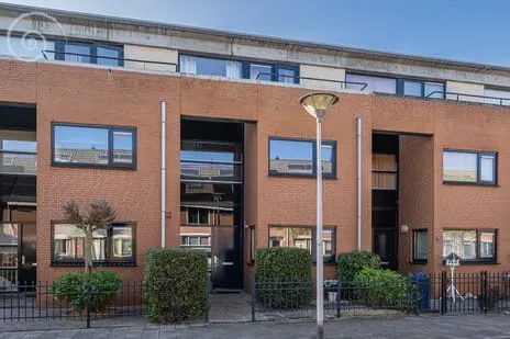 Tussenwoning te koop: Papenweide 10, Altena Hellevoetsluis