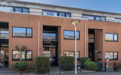 Tussenwoning te koop: Papenweide 10, Altena Hellevoetsluis
