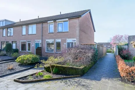 Hoekwoning te koop: Papiermakerserf 109, Werfakker Eerbeek