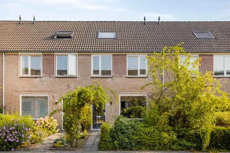 Tussenwoning te koop: Papiermakerserf 32, Werfakker Eerbeek