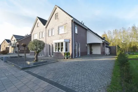 Twee-onder-één-kap te koop: Papiermolen 29, Espel-woonkern Espel