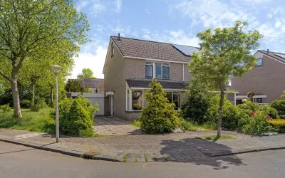 Semi-detached for sale: Papingastins 32, Camminghaburen-Midden Leeuwarden
