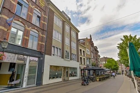 Appartement te koop: Parade 80B, Winkelcentrum Venlo