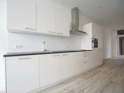 Appartement te huur: Paradijslaan 120A, Nieuw Crooswijk Rotterdam