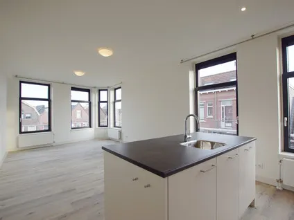 Appartement te huur: Paradijslaan 120D, Nieuw Crooswijk Rotterdam